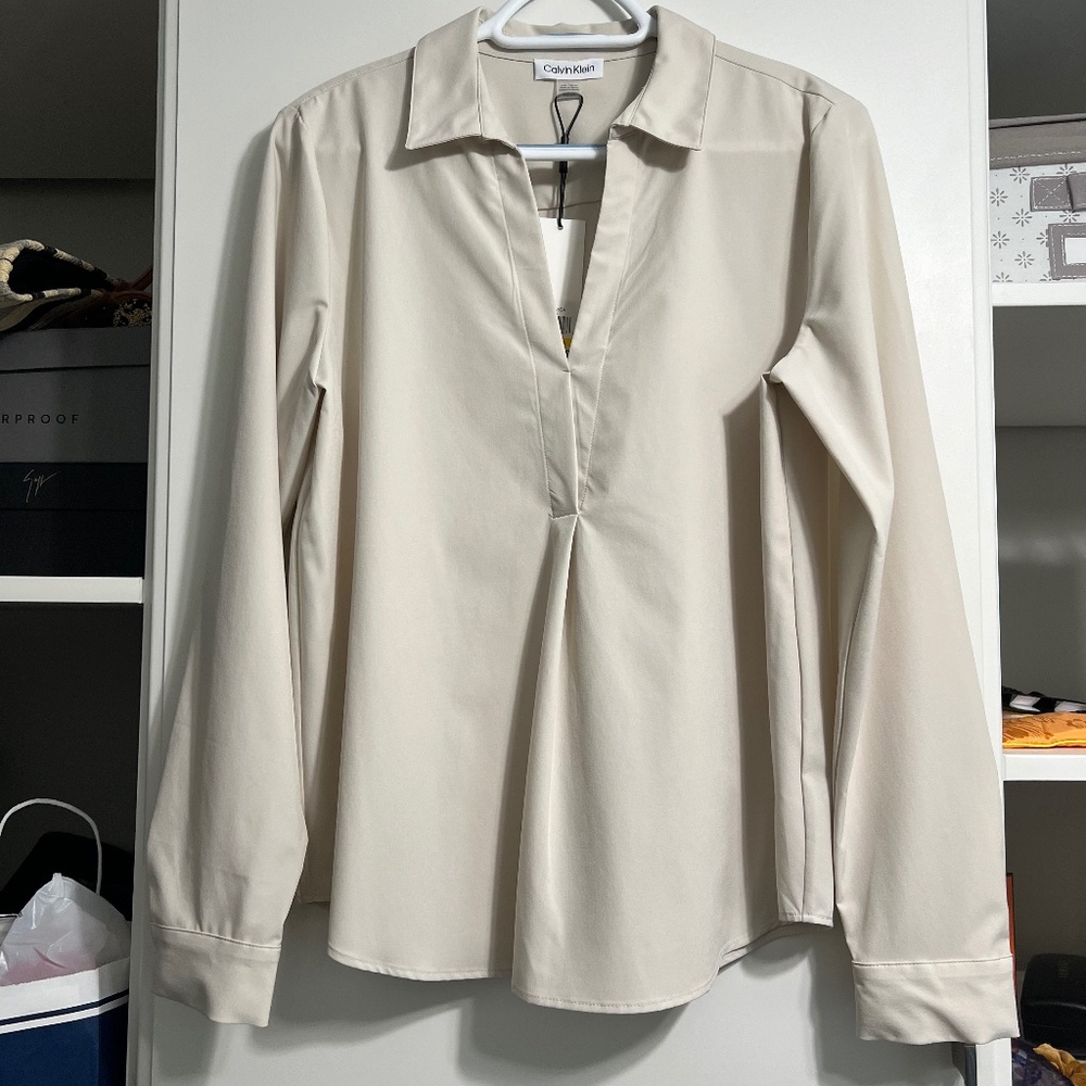 Calvin Klein, Size M, Beige